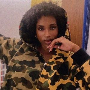 Meet your Posher, Bebelda